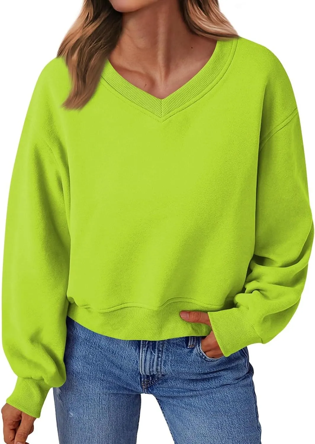 Cropped Sweatshirts for Women V Neck Workout Sweatshirt Fleece Lightweight Sweatshirts Long Sleeve Batwing Tops