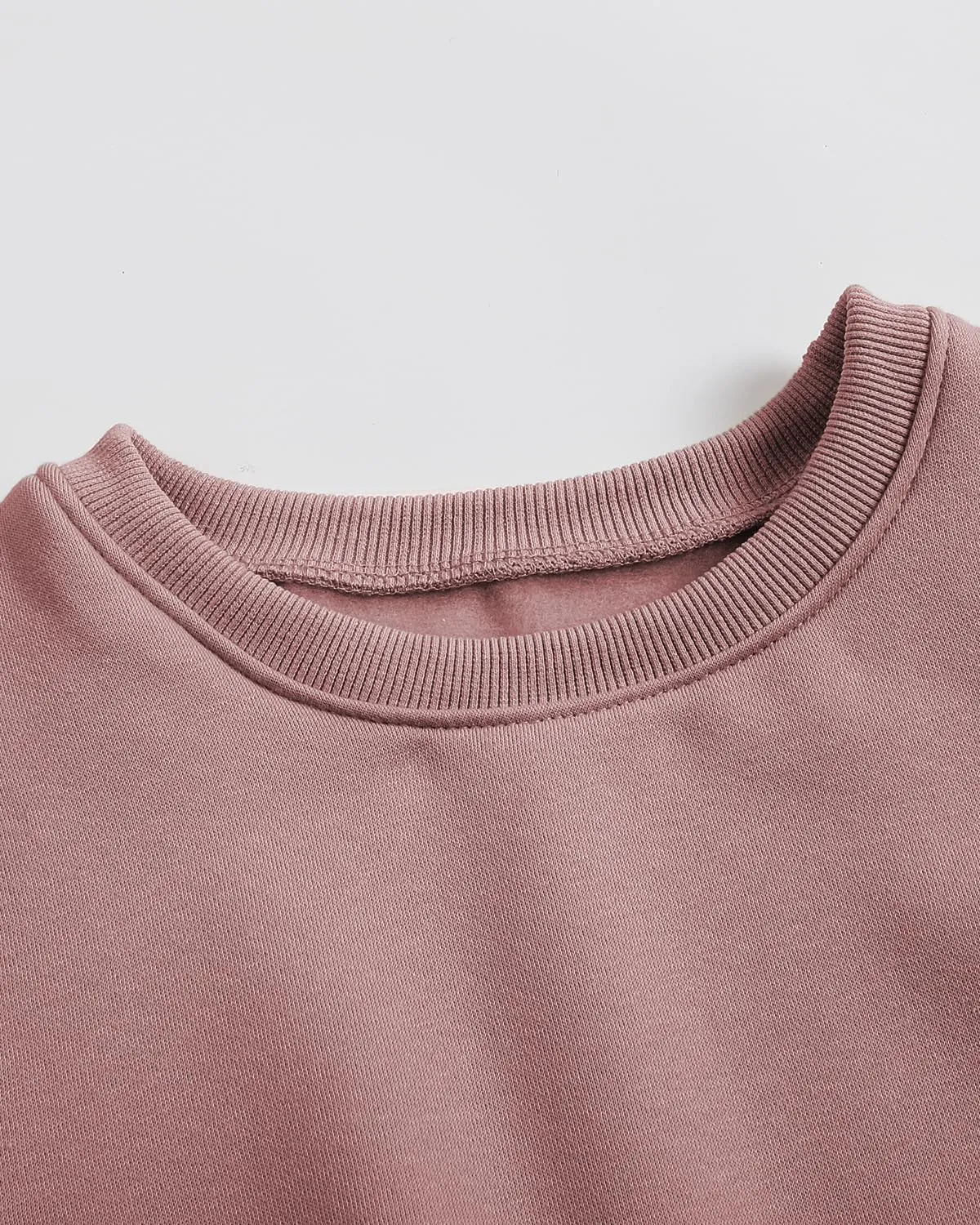 Girls Crew Neck Long Sleeve Cropped Sweatshirts Cute Loose Fit Pullover Tops