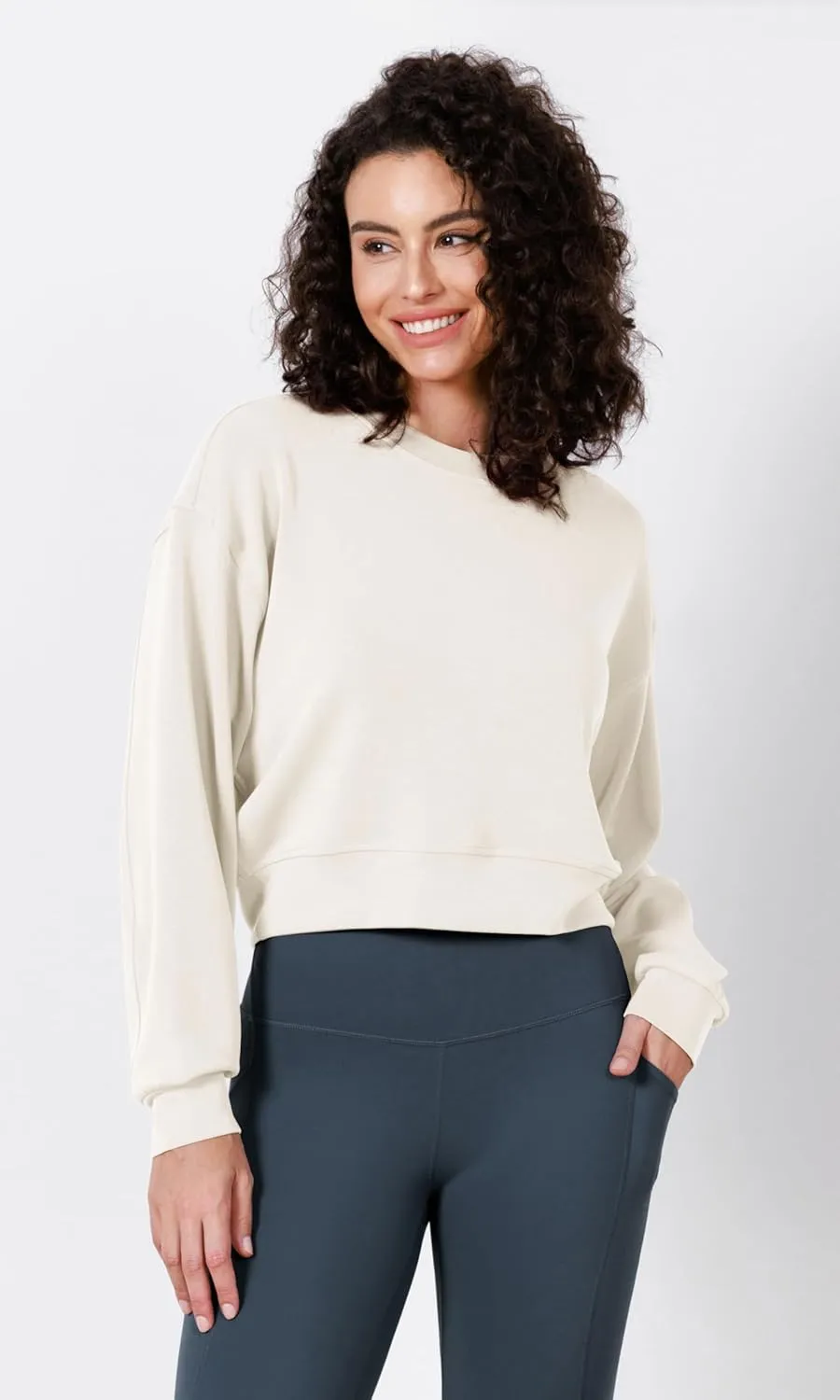 ODODOS Modal Soft Long Sleeve Cropped Sweatshirts for Women Oversized Crew Neck Pullover Crop Top