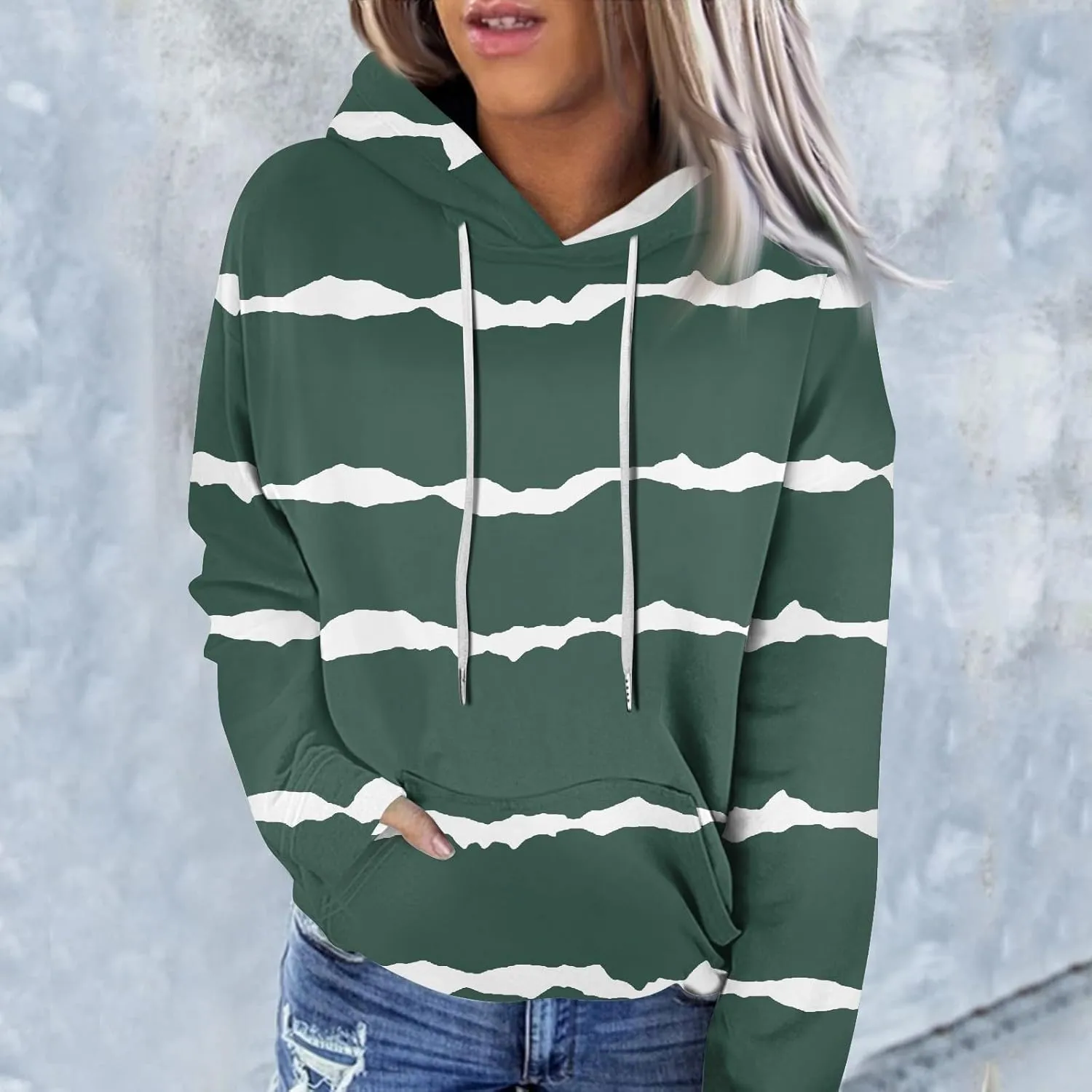 Oversized Hoodies for Women 2024 Fall Loose Fit Round Neck Casual Printed Sweatshirts with Pocket Pull Over Outfit