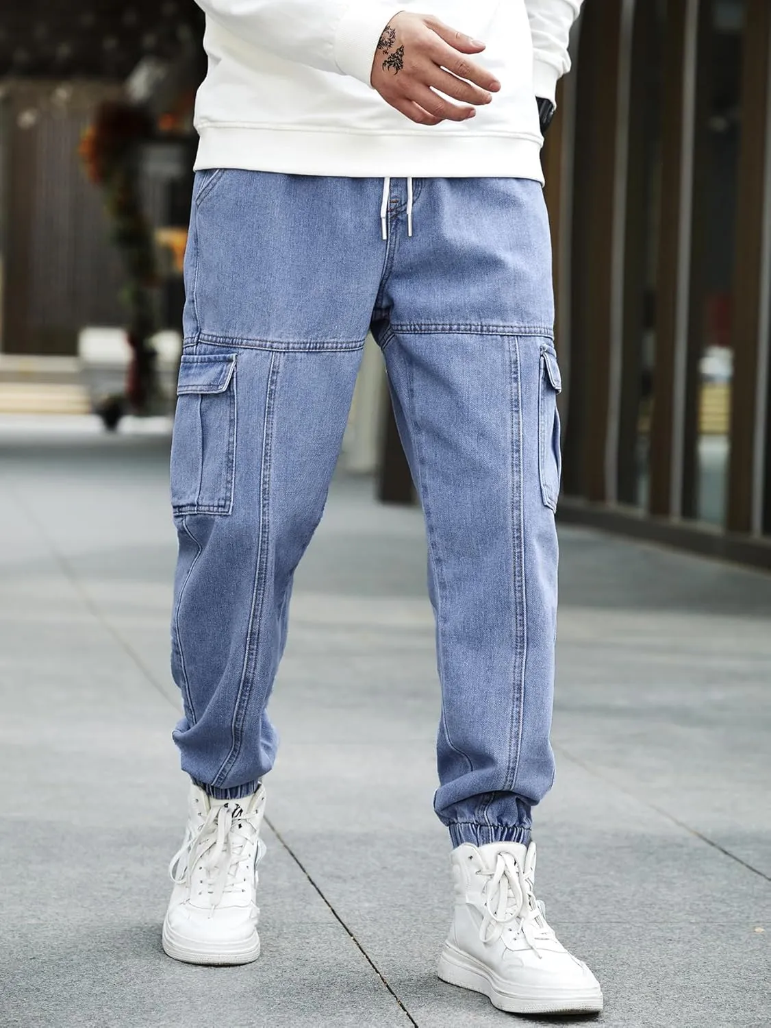 OYOANGLE Men's Drawstring Waist Flap Pocket Jogger Cargo Pants Carrot Denim Jeans with Pocket