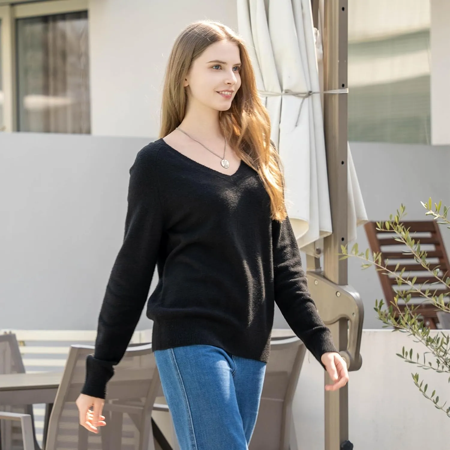 Simple&Opulence Women’s V Neck Sweaters Long Sleeve Ribbed Soft Knit Pullover Cozy Lightweight Casual Tops