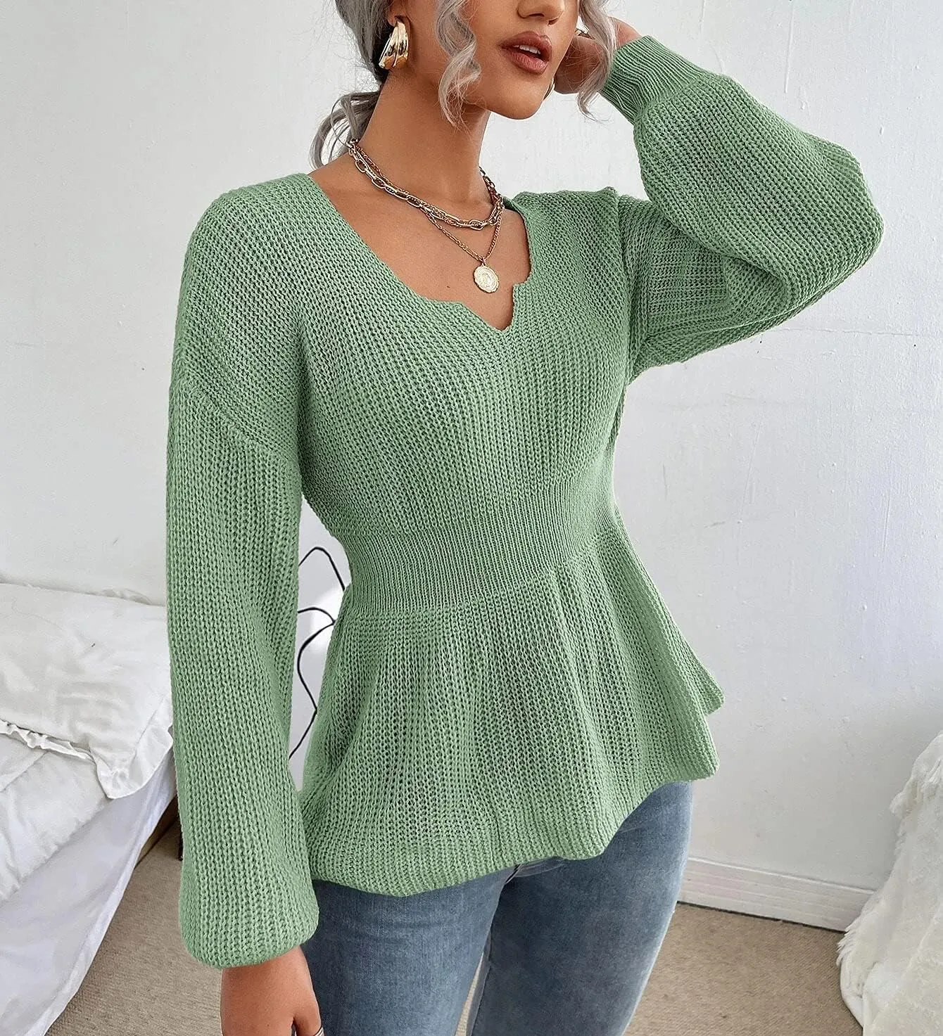 Veatzaer Womens V Neck Sweaters Fall Trendy Casual Long Lantern Sleeve Ribbed Knit Pullover Sweater Tops