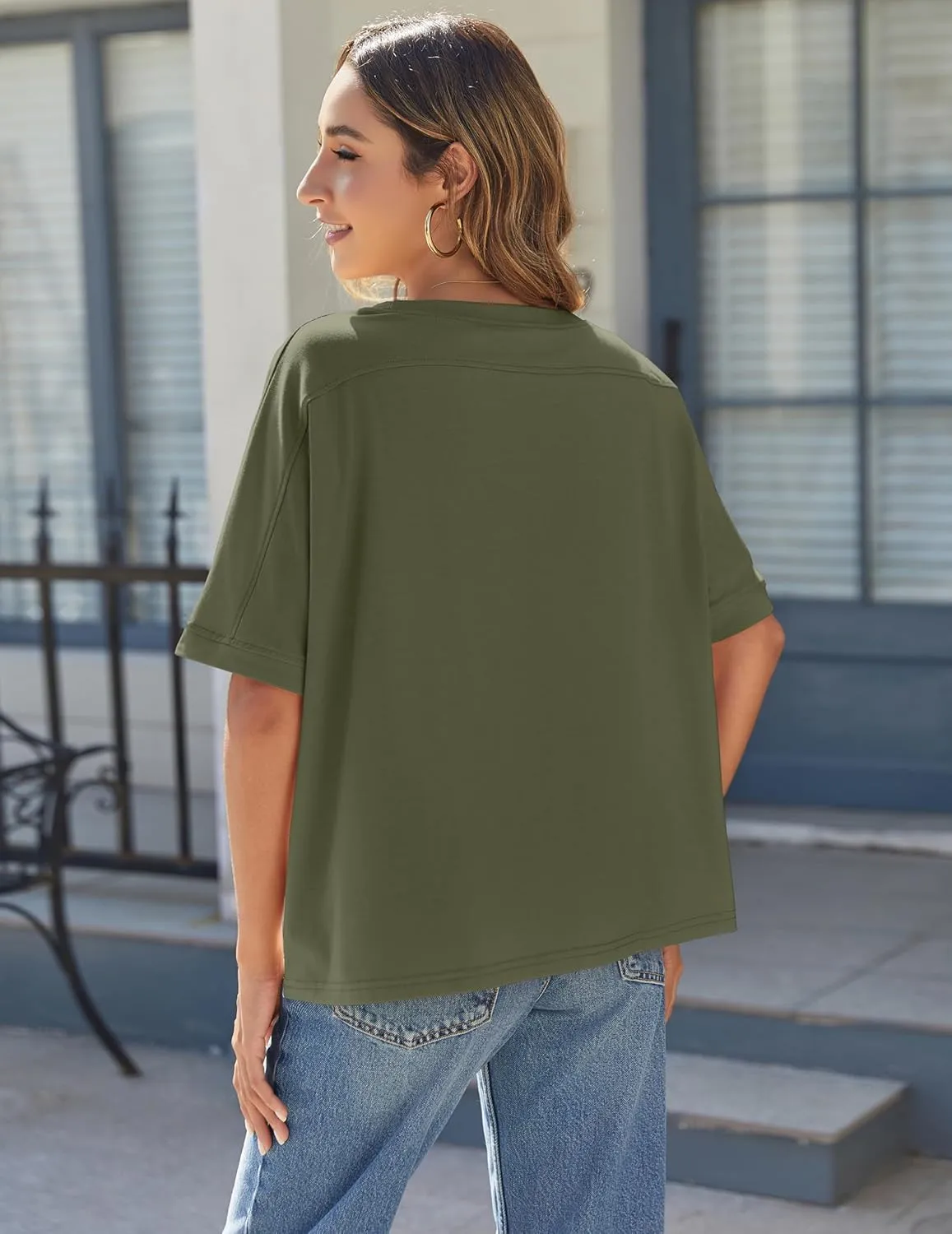 Zeagoo Women Boxy T Shirts Short Sleeve Oversized Tee Shirts Loose Fit Crop Top Casual Workout T Shirts
